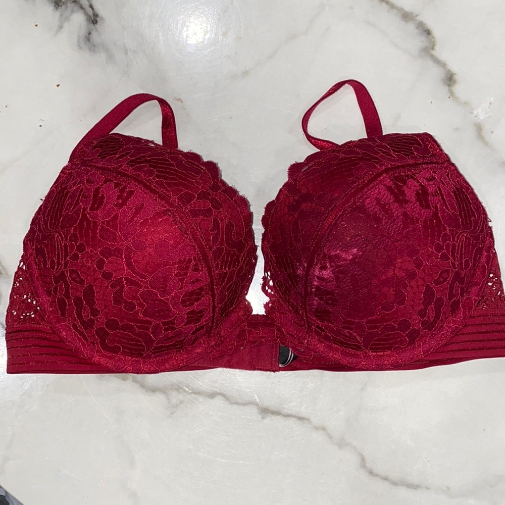 Victoria’s Secret Bombshell bra 34B